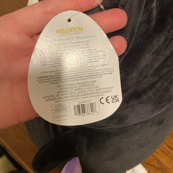 Squishmallows Holly the Halloween Owl - Picture 7 of 7